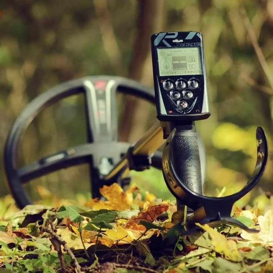Лучший металлоискатель 2026 года - ХР Деус-2